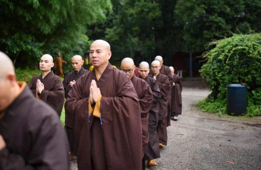 短期出家——在清静的寺庙借住一段时间